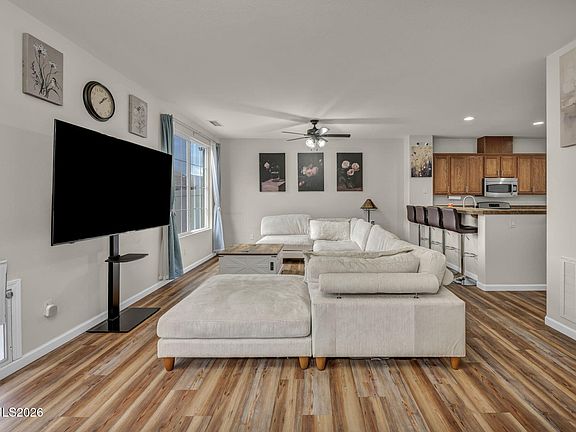 5th image of 11010 Colton Dr