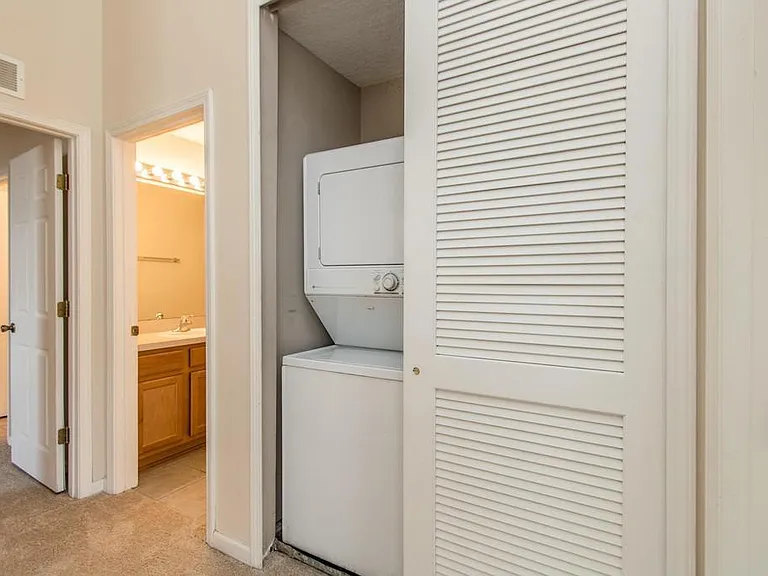 575 Oakleaf Plantation Pkwy #716 — Photo 6