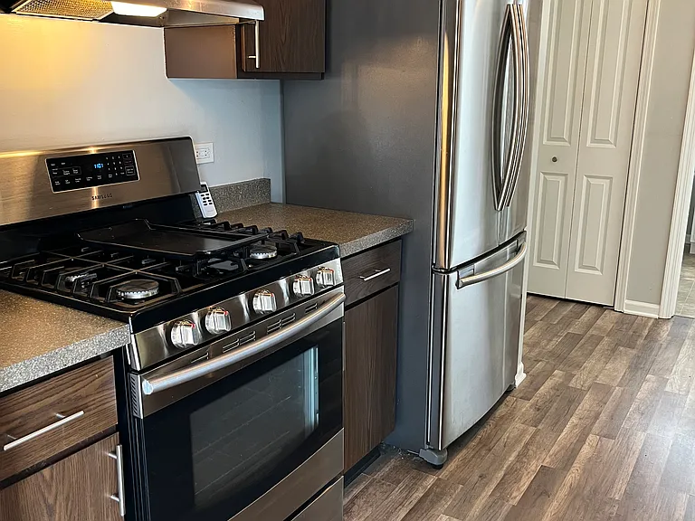 1425 Ashland Ave #25126 — Photo 1