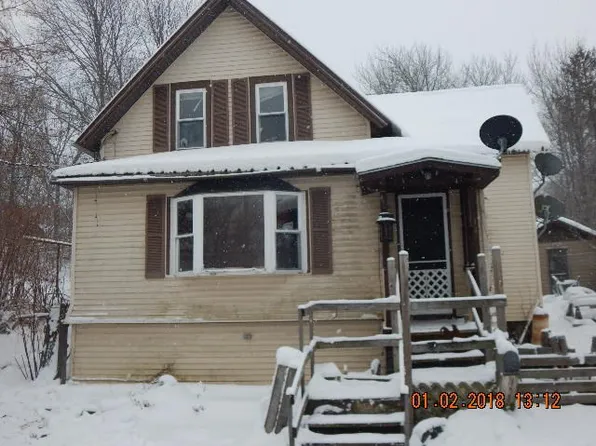 14 Pleasant Ave, Tupper Lake, NY 12986