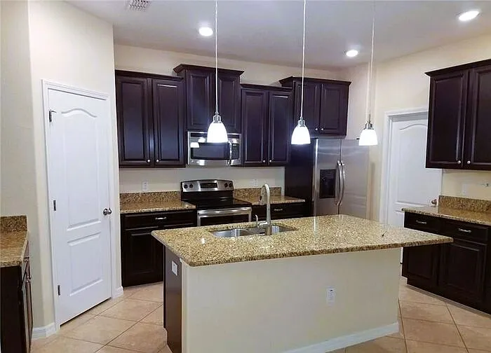 12205 Great Commission Way — Photo 4