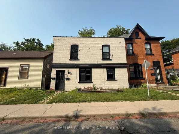 288 Hunter St W #2, Hamilton, ON L8P 1S3