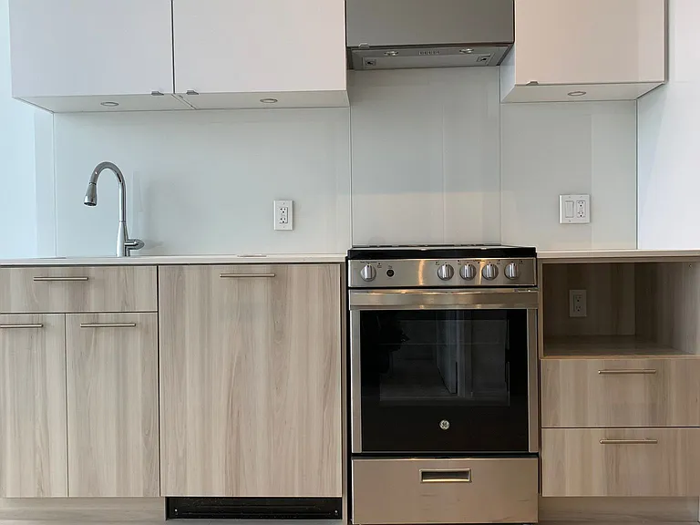 251 Jarvis St #LPH12 — Photo 7