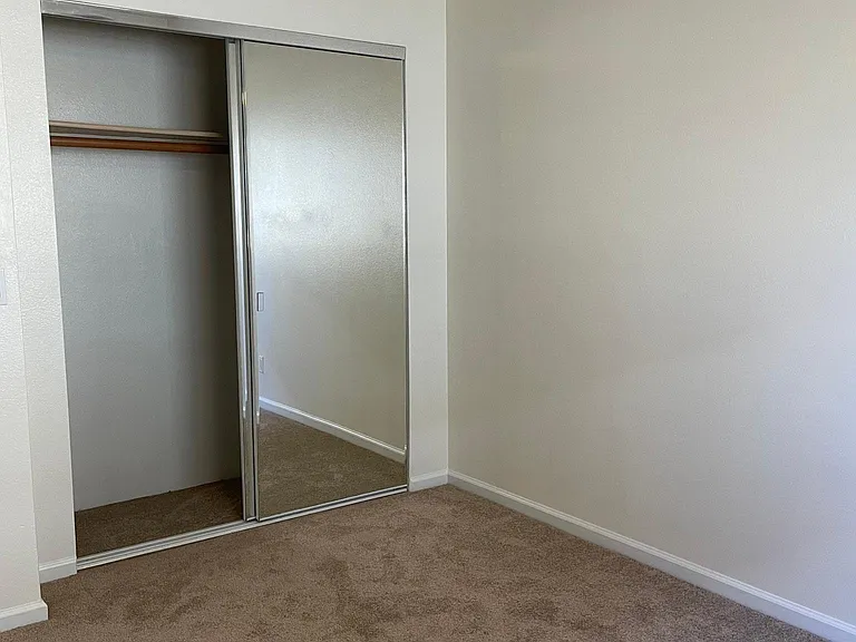 1824 Metcalf St #B — Photo 12