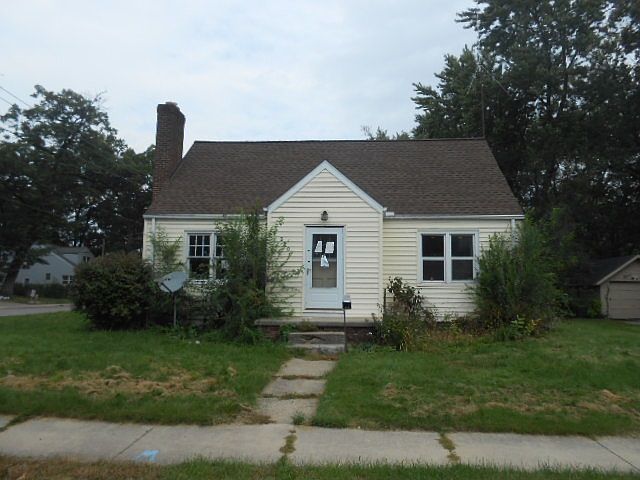 1st image of 350 W Cleveland Ave