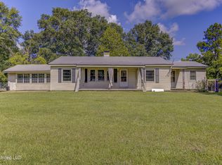 2942 Davis Rd, Byram, MS 39170