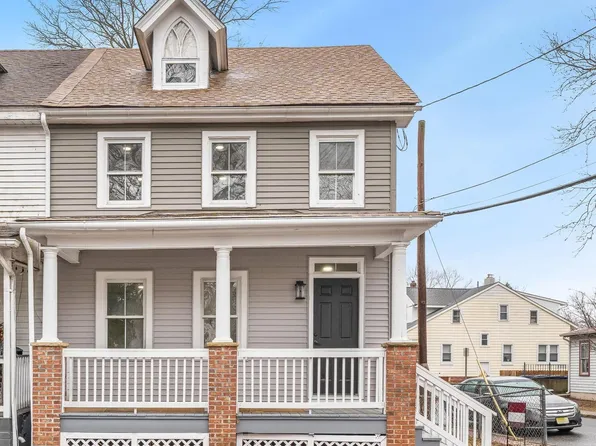 46 White St, Mount Holly, NJ 08060