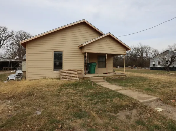 1207 W Main St, Cisco, TX 76448