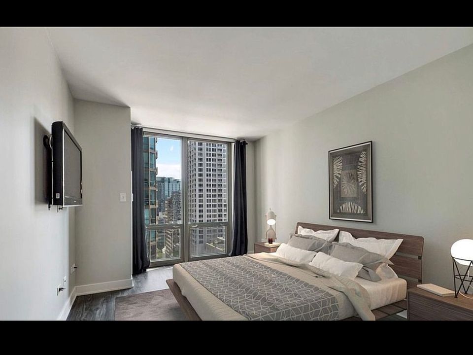2nd image of 2 E Erie St APT 2214