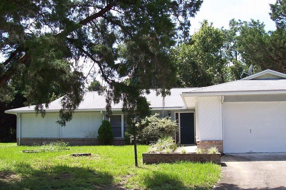 1st image of 6 Blakefield Ct