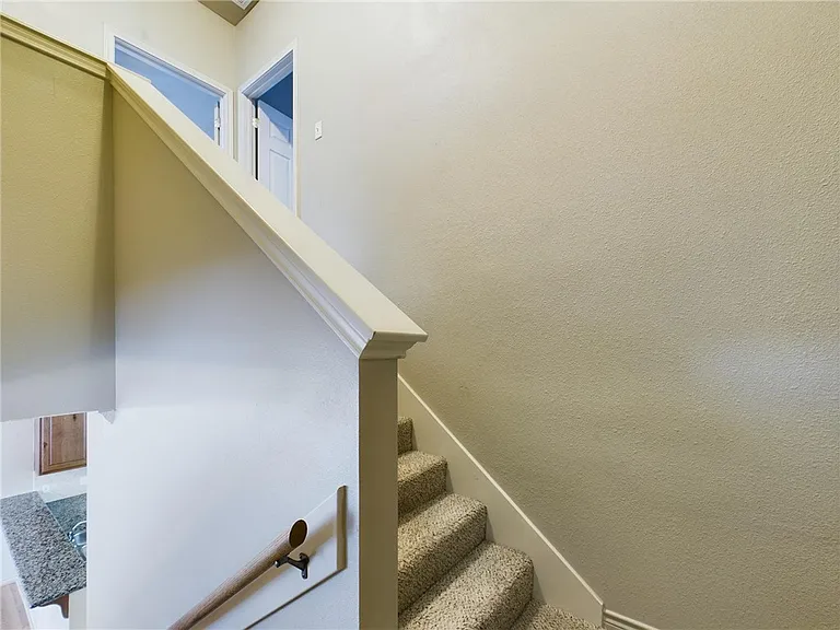 422 Forest Dr — Photo 7