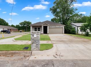 1733 Dillard St, Fort Worth, TX 76105
