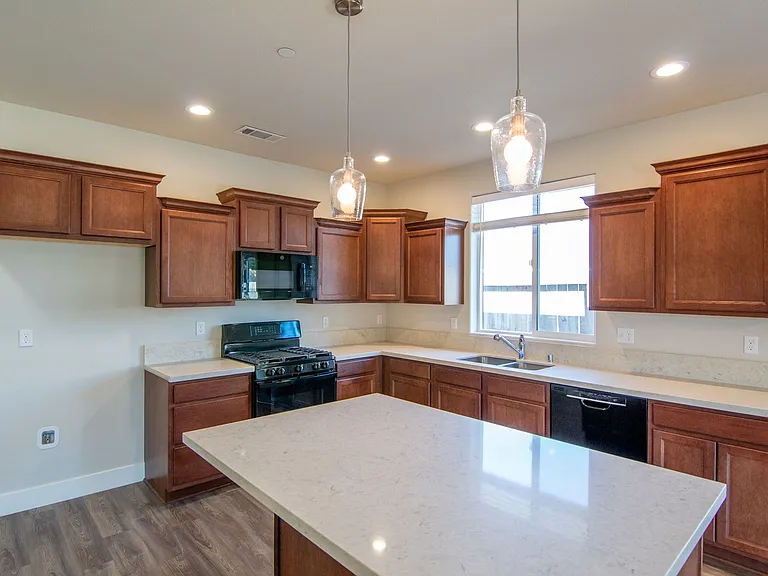 6073 Fallworth Dr — Photo 4