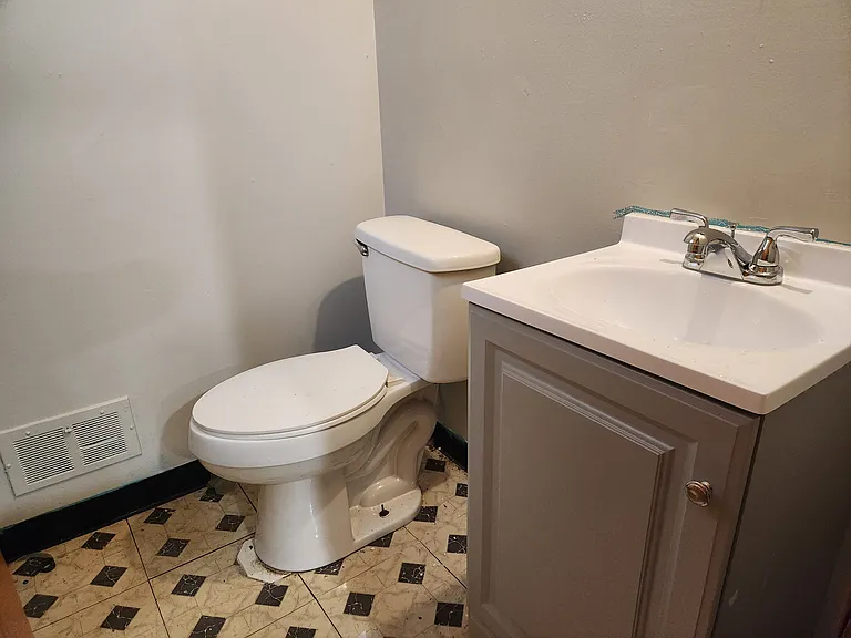6739 Rockdale St — Photo 7