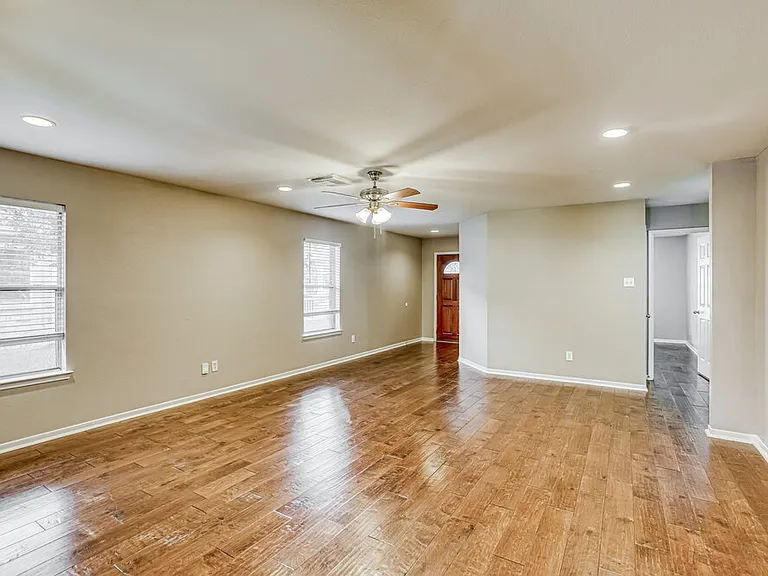 3502 Wheatmeadow Ln — Photo 5