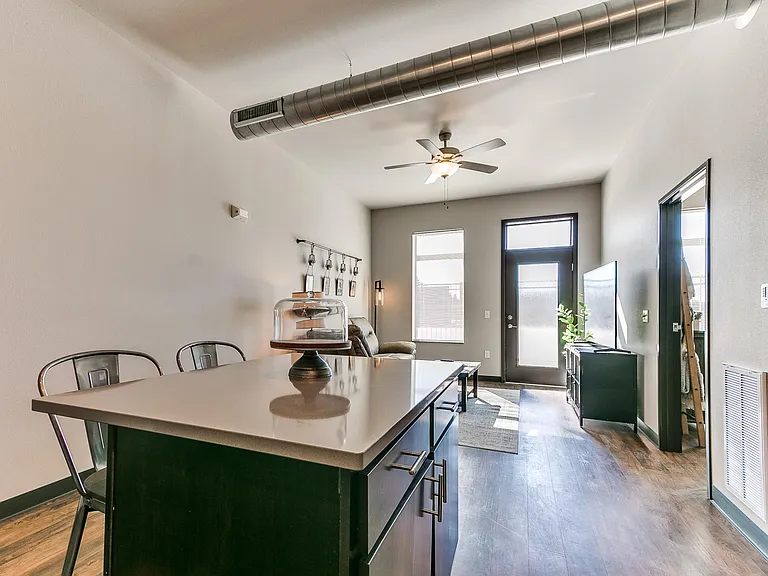120 Jade St — Photo 6