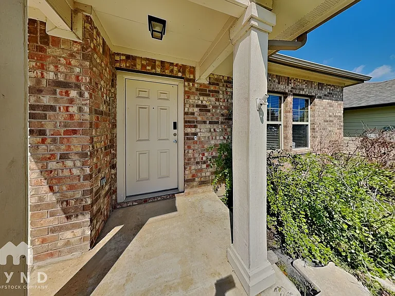 717 Pinnacle Dr — Photo 18