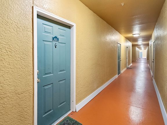 4th image of 4207 S Dale Mabry Hwy Unit 6111