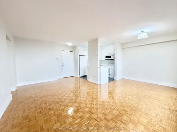 666 Spadina Ave, Toronto, ON