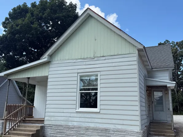 (undisclosed Address), Mattoon, IL 61938