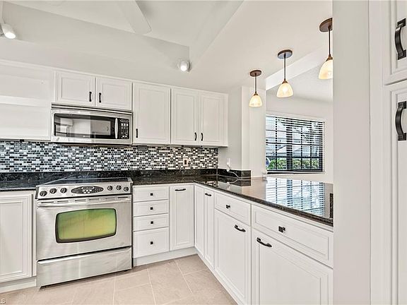 5th image of 860 Meadowland Dr