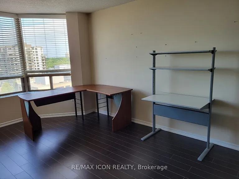 695 Richmond St #1211 — Photo 4