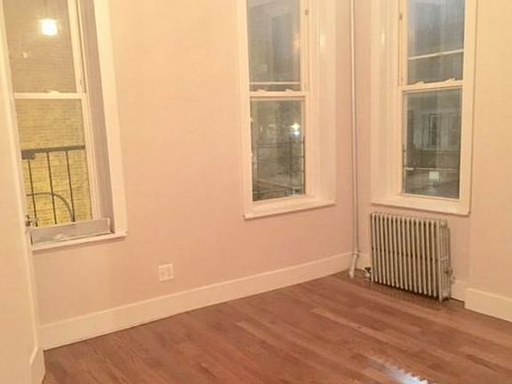 5th image of 79 Saratoga Ave APT 2L