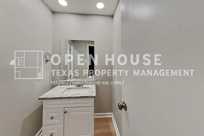 2930 Canis Cir — Photo 16