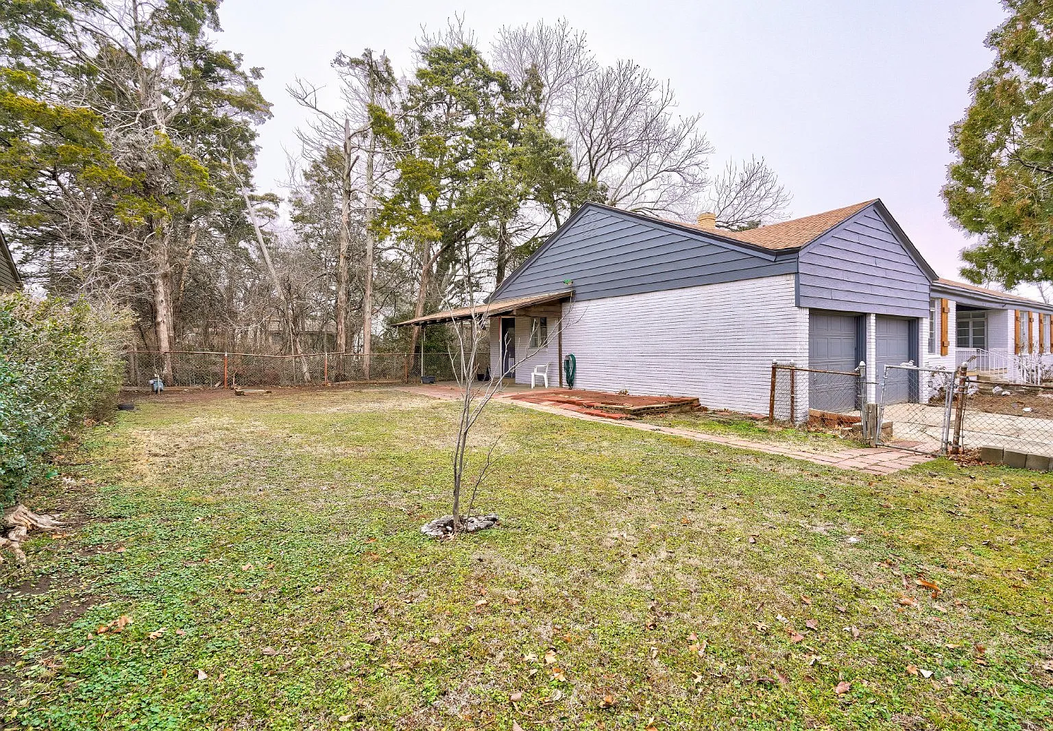 3 bed, 2.0 bath, 1949 sqft, $1,775 — Photo 3
