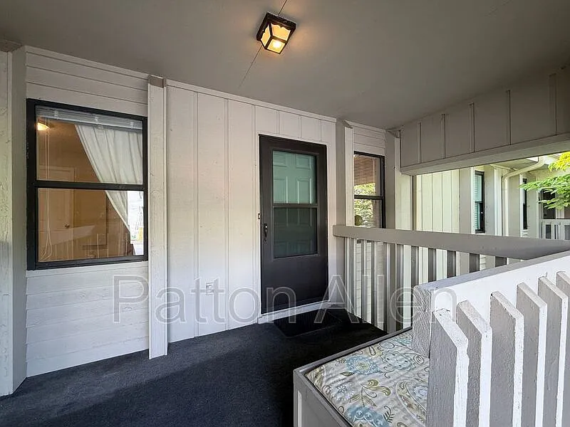 2 bed, 2.0 bath, 988 sqft, $1,449 — Photo 4