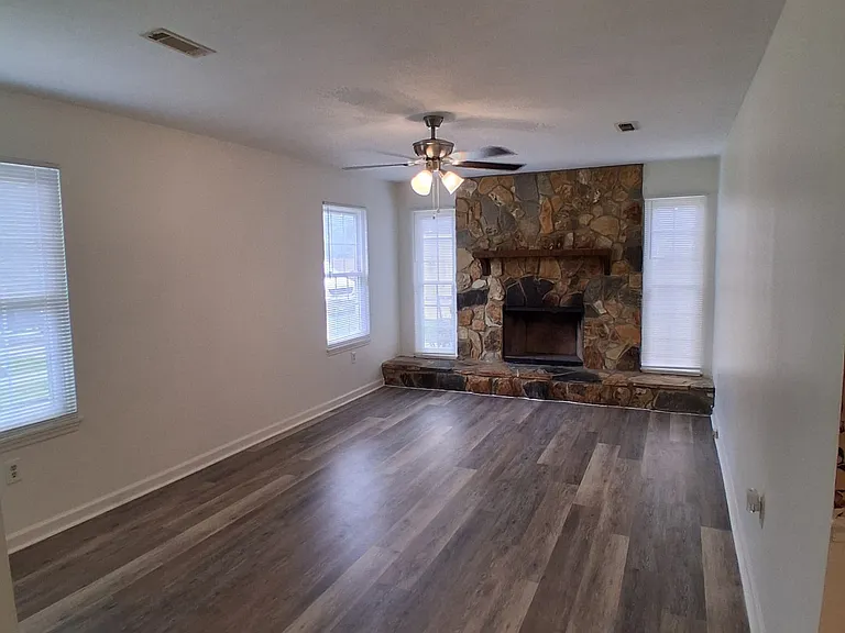 1829 Covington Pl — Photo 5