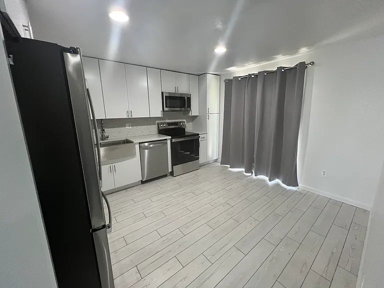 16904 17th Avenue Ct E — Photo 3