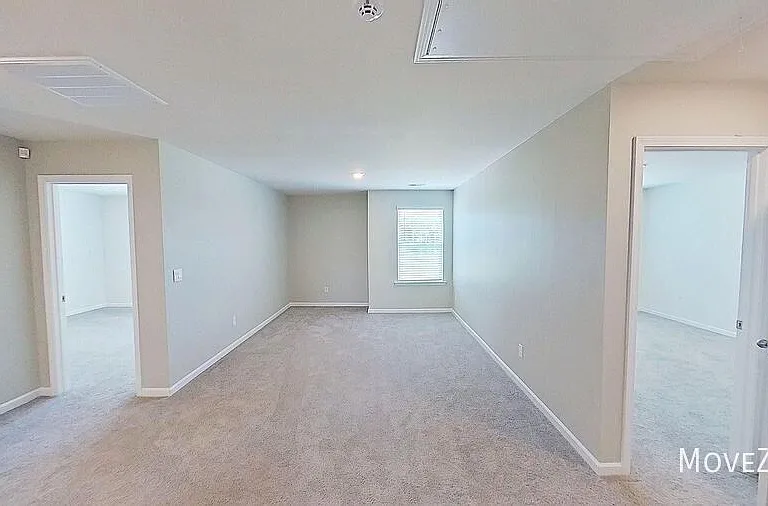 349 Silicon Dr — Photo 51