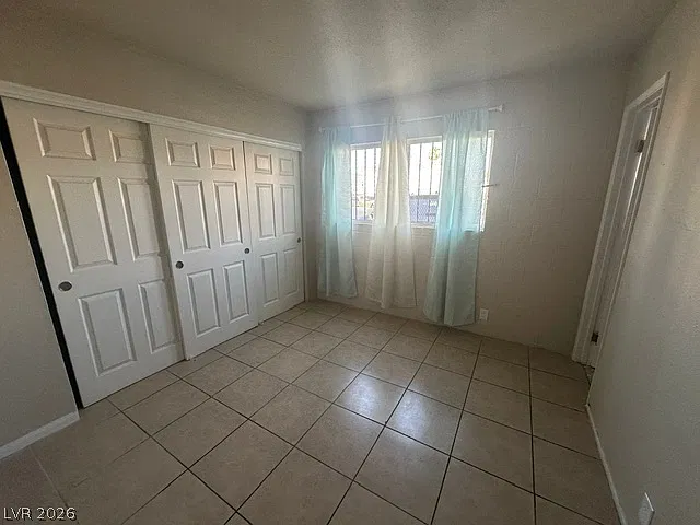2 bed, 2.0 bath, 3880 sqft, $1,000 — Photo 4