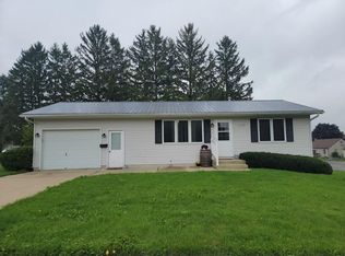 1120 24th St, Monroe, WI 53566