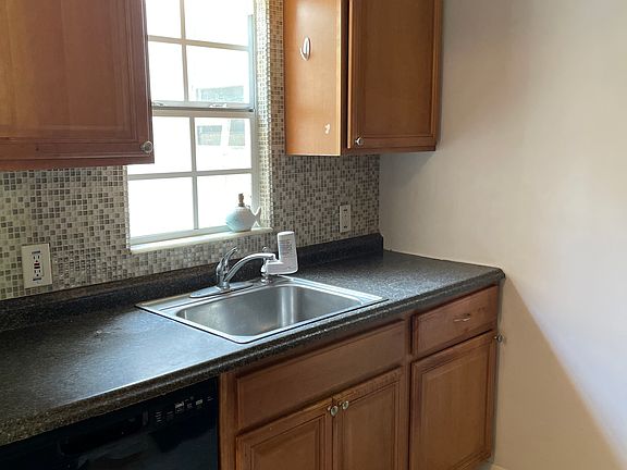 Kitchen- new paint 8/9/2024