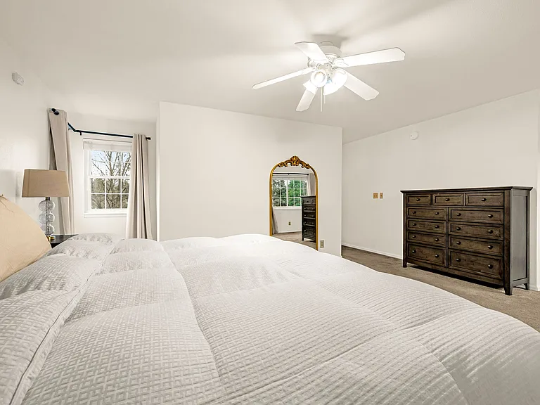 108 Cobblestone Dr — Photo 30