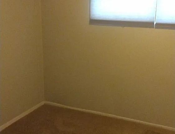 4th image of 1205 McArthur Dr