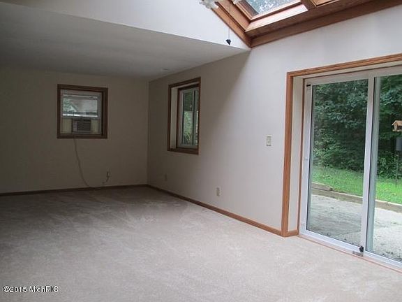 4th image of 25700 67th Ave
