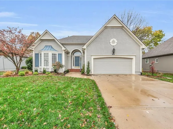 7617 W 149th St, Overland Park, KS 66223