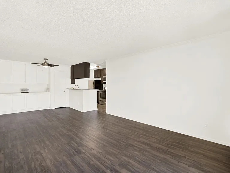 Monterra Ridge Apartments — Photo 10