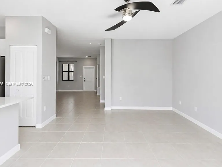 20478 NW 4th Ct #20478 — Photo 6