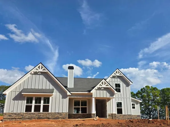 77 Maney Dr, Statham, GA 30666