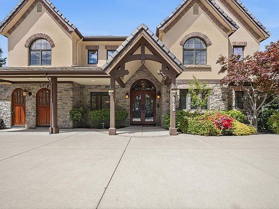 4th image of 9738 Rim Rock Cir