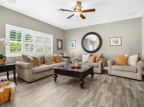 317 Wild Plum Ln, Las Vegas, NV 89107