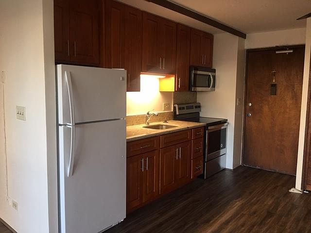 Newly renovated kitchen & flooring