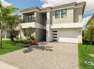 17041 Teton River Rd, Boca Raton, FL 33496