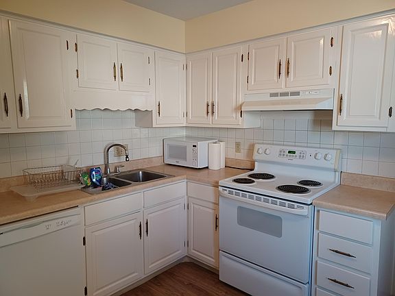 2nd image of 4717 McBane Ct