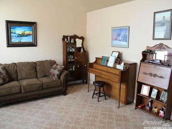 3 Formal Living Room