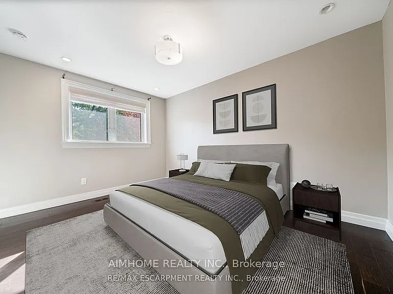 1300 Braeside Dr — Photo 7